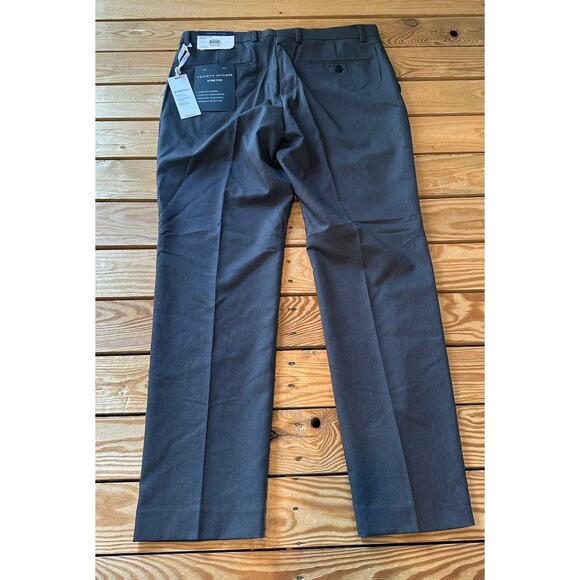 NWT Tommy Hilfiger Stretch Dress Pants Size 34x30 Men’s Gray - Picture 2 of 7